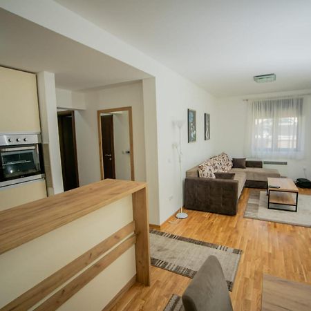 Dream Garden Apartments ซลาตีบอร์ ภายนอก รูปภาพ