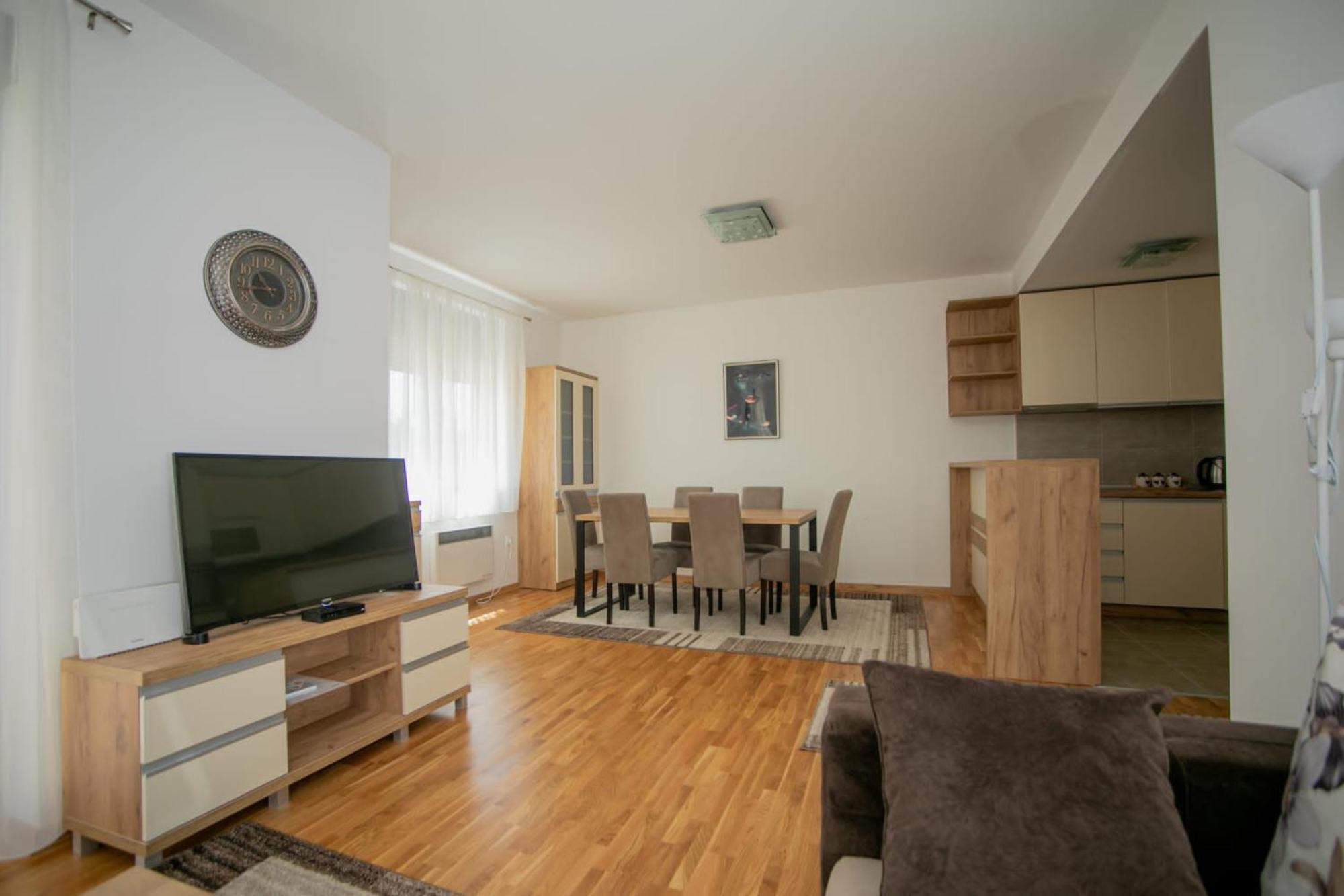 Dream Garden Apartments ซลาตีบอร์ ภายนอก รูปภาพ